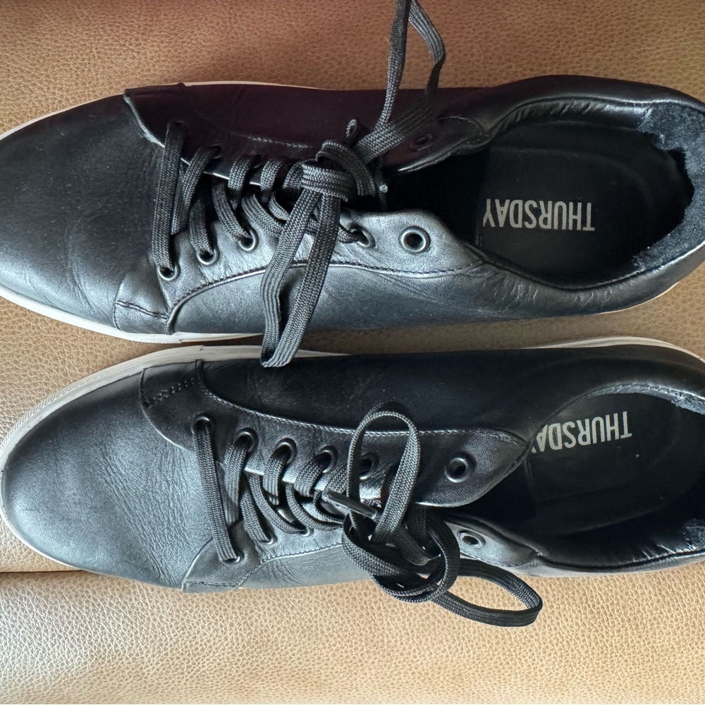 Men’s Thursday Everyday Low Top Leather Sneakers